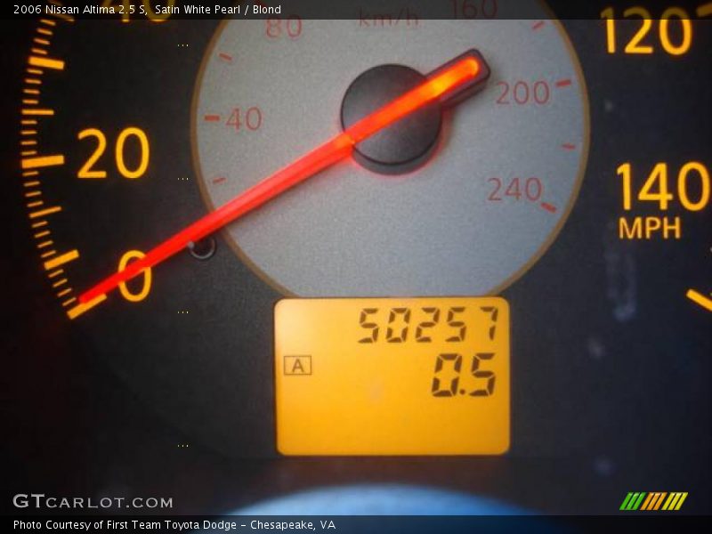 Satin White Pearl / Blond 2006 Nissan Altima 2.5 S