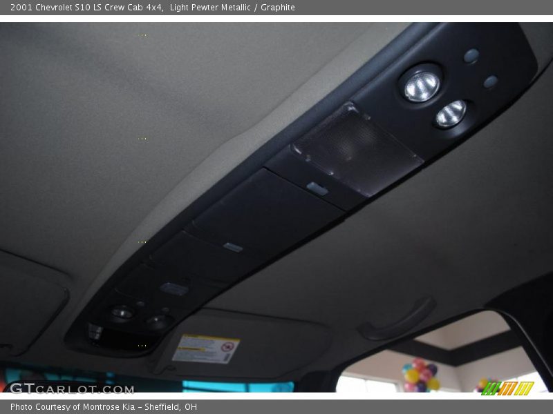 Light Pewter Metallic / Graphite 2001 Chevrolet S10 LS Crew Cab 4x4