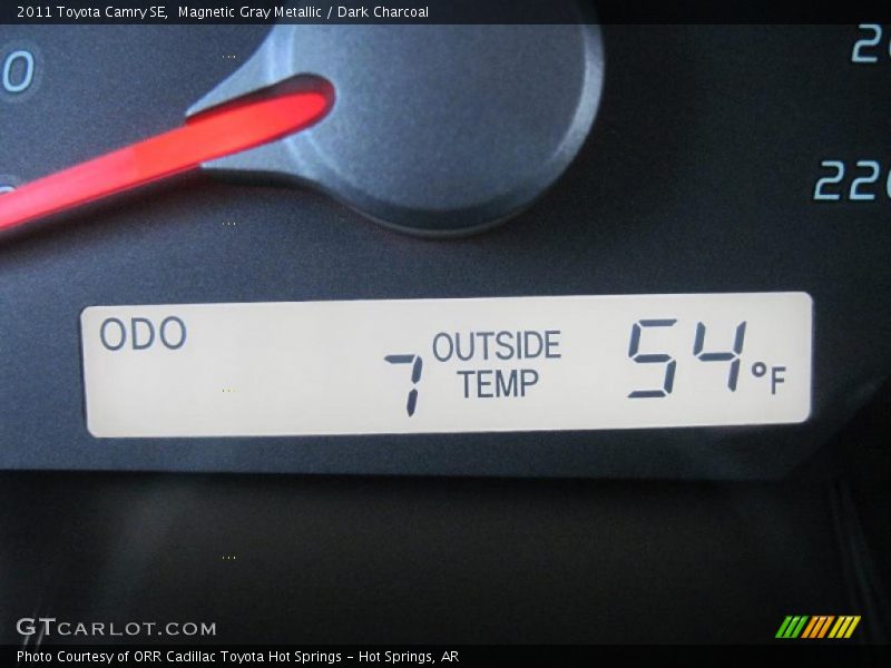 Magnetic Gray Metallic / Dark Charcoal 2011 Toyota Camry SE