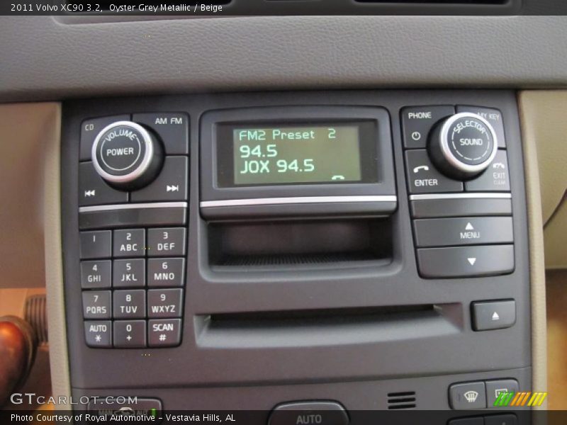 Controls of 2011 XC90 3.2