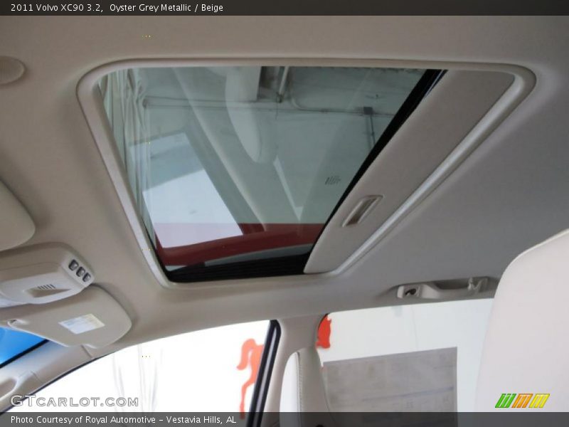 Sunroof of 2011 XC90 3.2