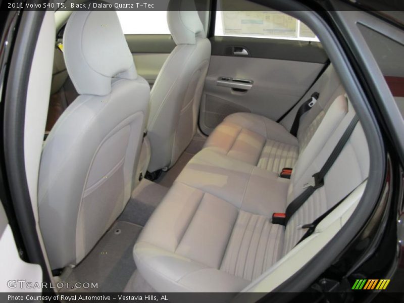  2011 S40 T5 Dalaro Quartz T-Tec Interior
