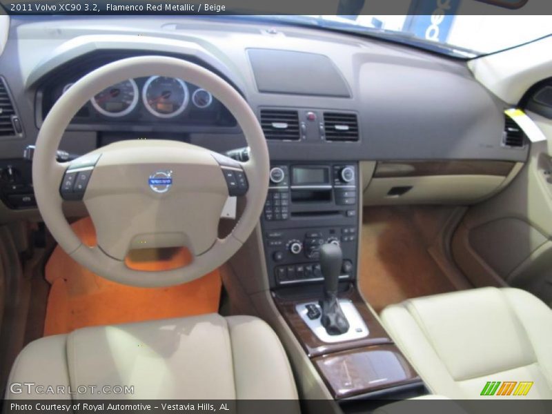 Dashboard of 2011 XC90 3.2