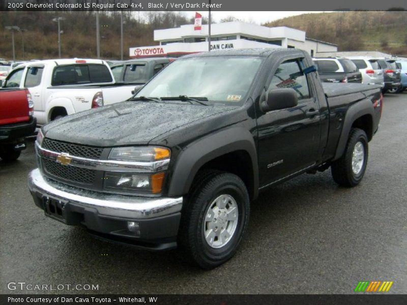 Front 3/4 View of 2005 Colorado LS Regular Cab 4x4