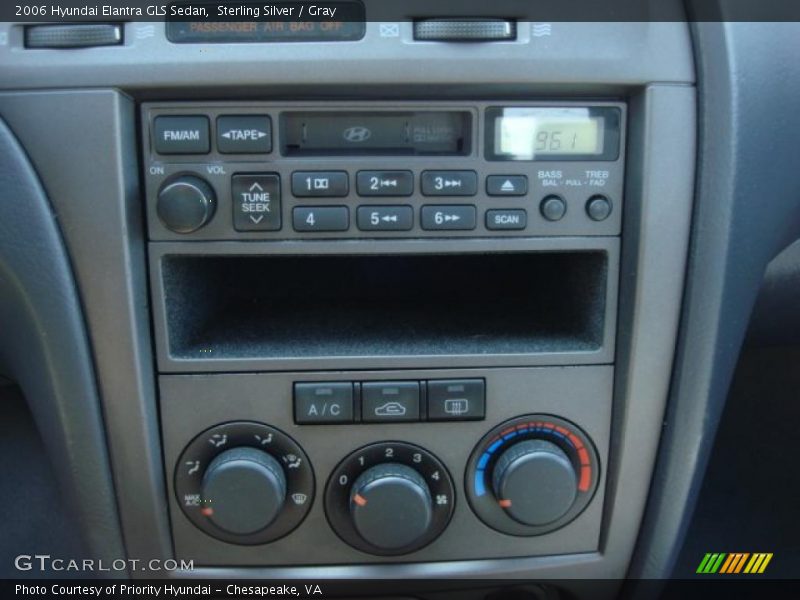 Sterling Silver / Gray 2006 Hyundai Elantra GLS Sedan