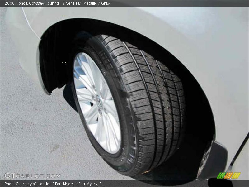 Silver Pearl Metallic / Gray 2006 Honda Odyssey Touring