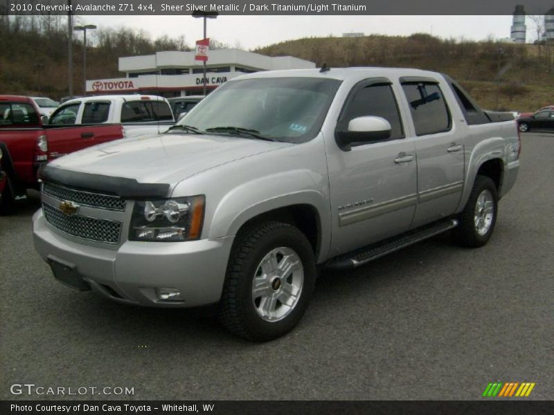 Sheer Silver Metallic / Dark Titanium/Light Titanium 2010 Chevrolet Avalanche Z71 4x4