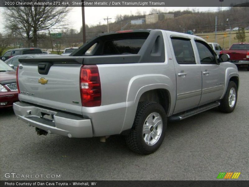 Sheer Silver Metallic / Dark Titanium/Light Titanium 2010 Chevrolet Avalanche Z71 4x4