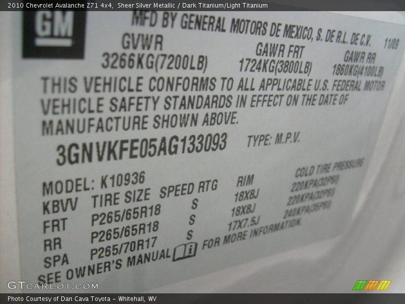 Sheer Silver Metallic / Dark Titanium/Light Titanium 2010 Chevrolet Avalanche Z71 4x4