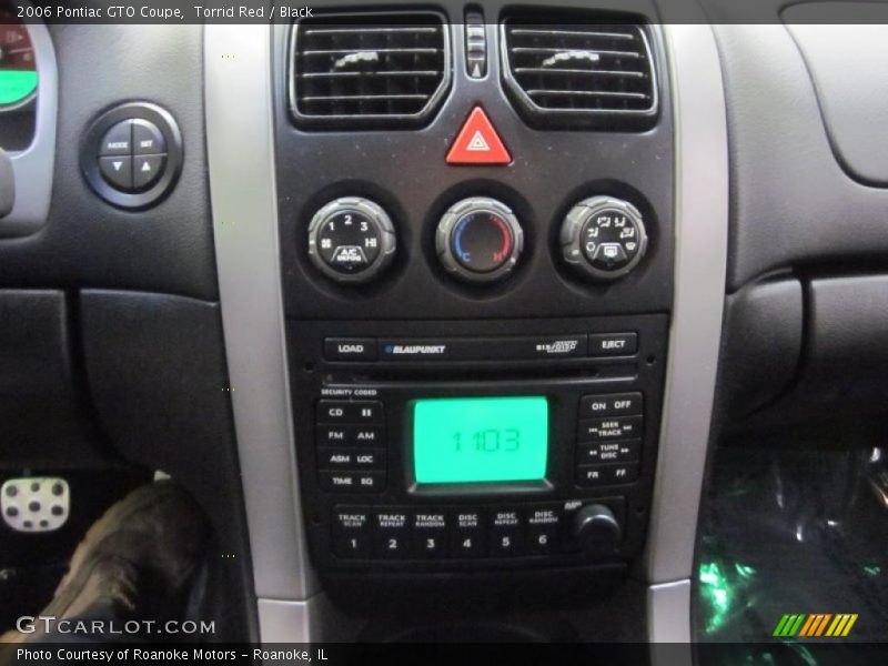 Controls of 2006 GTO Coupe