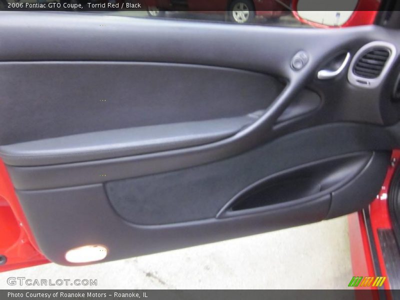 Door Panel of 2006 GTO Coupe