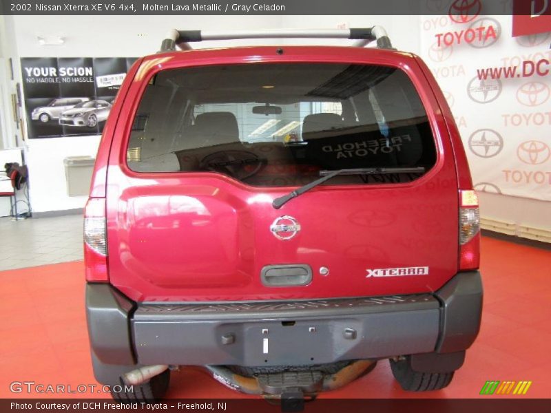Molten Lava Metallic / Gray Celadon 2002 Nissan Xterra XE V6 4x4