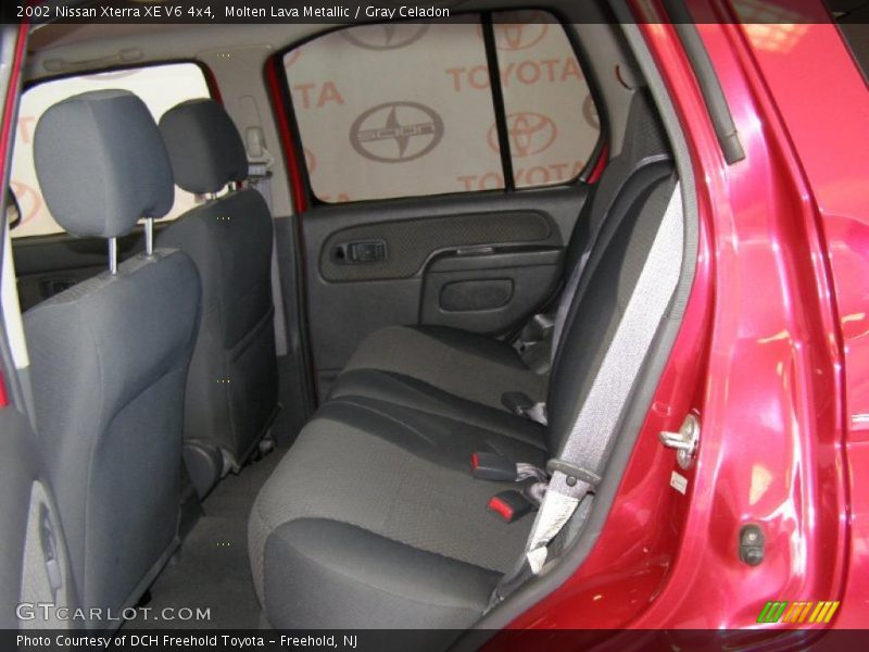Molten Lava Metallic / Gray Celadon 2002 Nissan Xterra XE V6 4x4