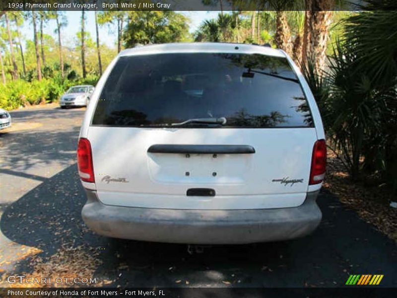 Bright White / Mist Gray 1999 Plymouth Grand Voyager