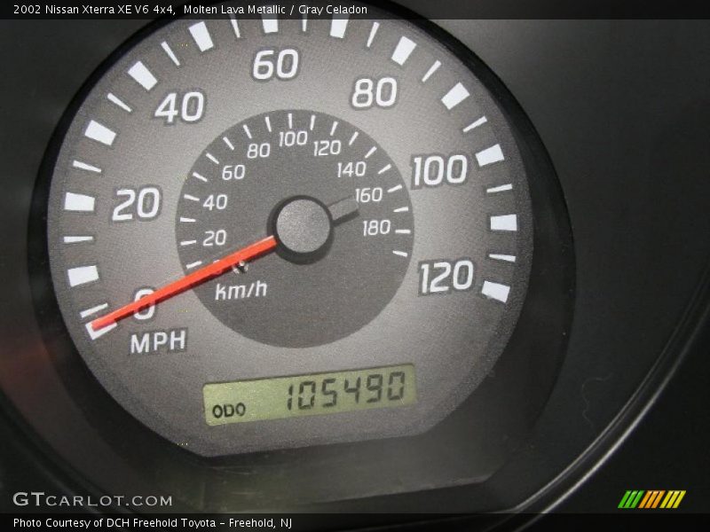 Molten Lava Metallic / Gray Celadon 2002 Nissan Xterra XE V6 4x4