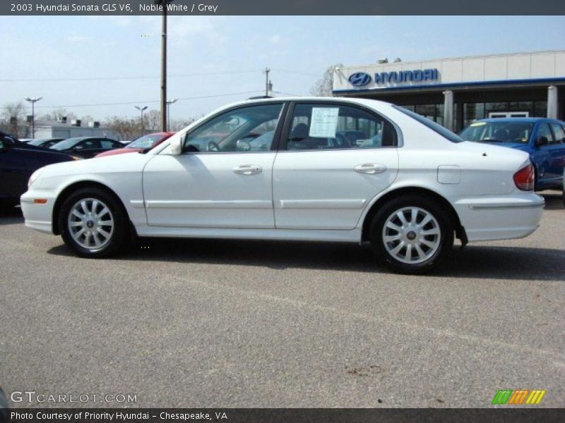 Noble White / Grey 2003 Hyundai Sonata GLS V6