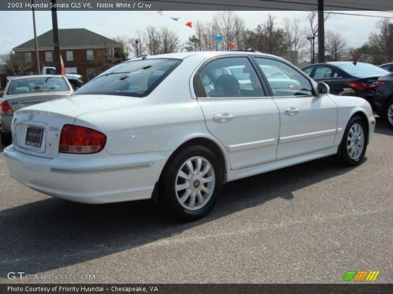 Noble White / Grey 2003 Hyundai Sonata GLS V6