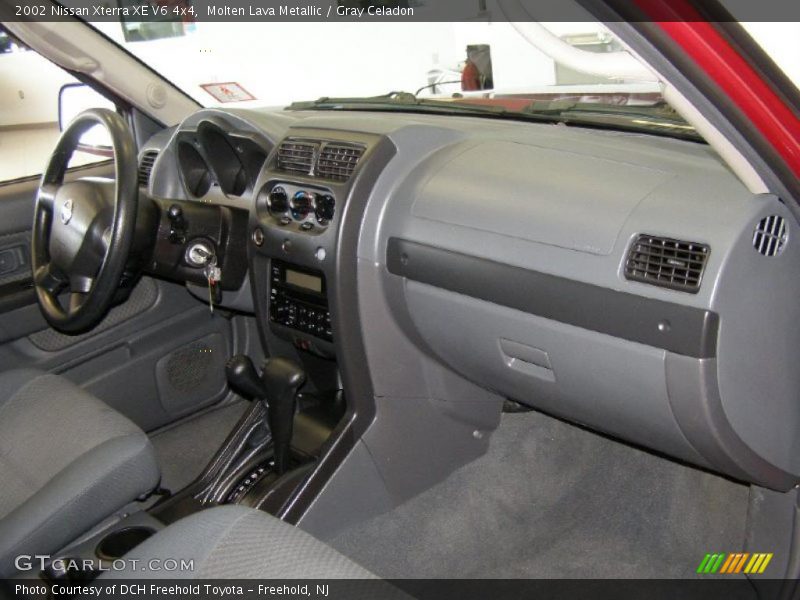 Molten Lava Metallic / Gray Celadon 2002 Nissan Xterra XE V6 4x4