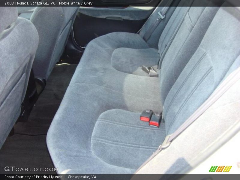 Noble White / Grey 2003 Hyundai Sonata GLS V6
