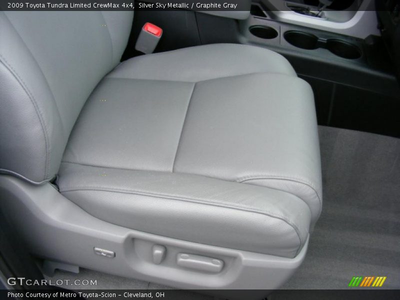 Silver Sky Metallic / Graphite Gray 2009 Toyota Tundra Limited CrewMax 4x4