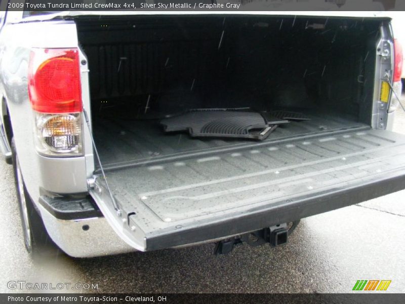Silver Sky Metallic / Graphite Gray 2009 Toyota Tundra Limited CrewMax 4x4