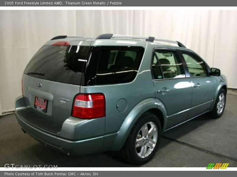 Titanium Green Metallic / Pebble 2005 Ford Freestyle Limited AWD