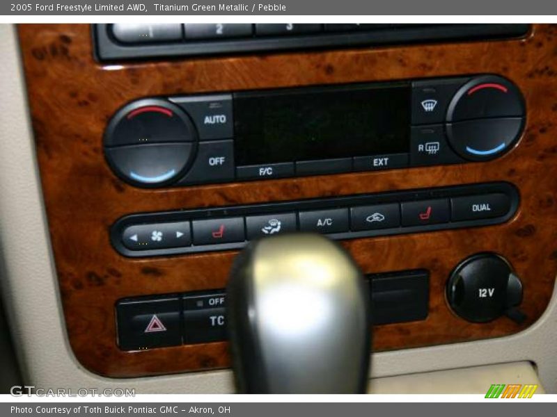 Titanium Green Metallic / Pebble 2005 Ford Freestyle Limited AWD