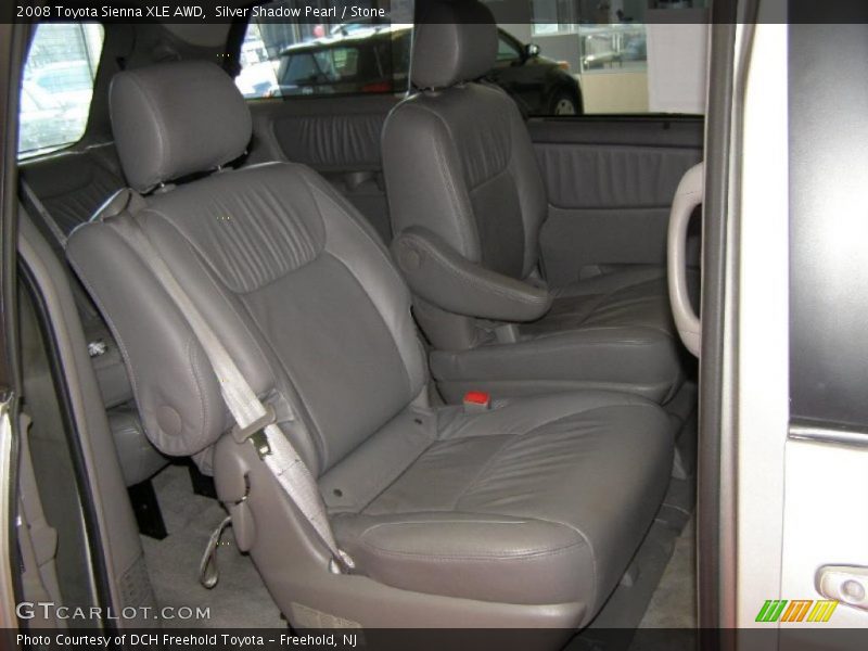 Silver Shadow Pearl / Stone 2008 Toyota Sienna XLE AWD