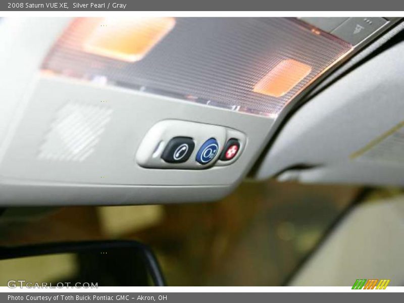 Silver Pearl / Gray 2008 Saturn VUE XE