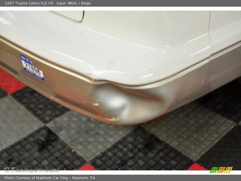 Super White / Beige 1997 Toyota Camry XLE V6
