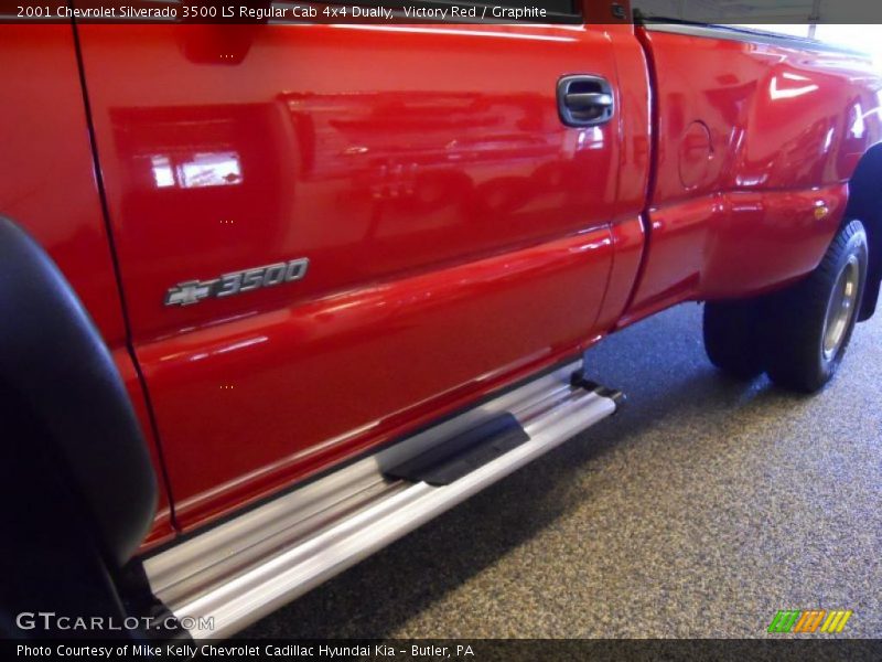 Victory Red / Graphite 2001 Chevrolet Silverado 3500 LS Regular Cab 4x4 Dually
