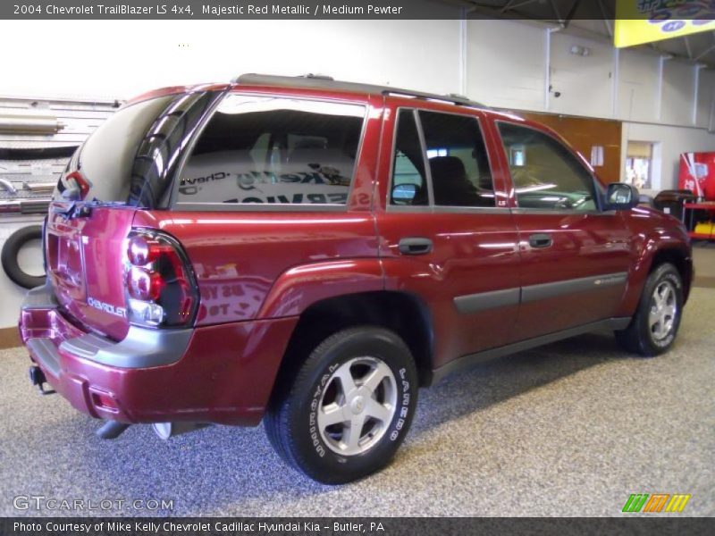 Majestic Red Metallic / Medium Pewter 2004 Chevrolet TrailBlazer LS 4x4