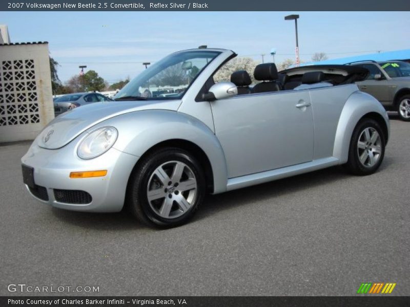 Front 3/4 View of 2007 New Beetle 2.5 Convertible