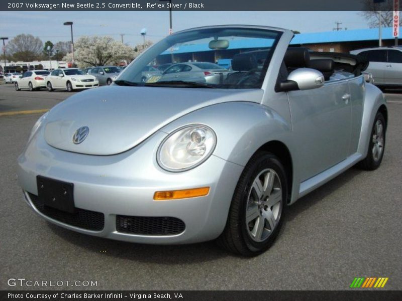 Front 3/4 View of 2007 New Beetle 2.5 Convertible