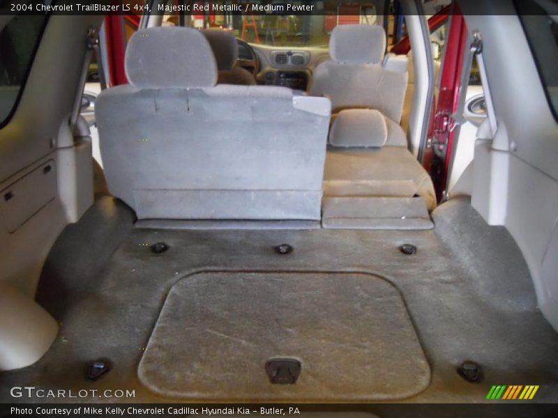 Majestic Red Metallic / Medium Pewter 2004 Chevrolet TrailBlazer LS 4x4