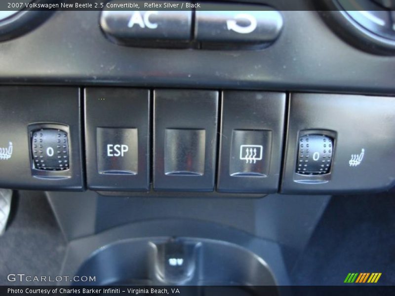 Controls of 2007 New Beetle 2.5 Convertible