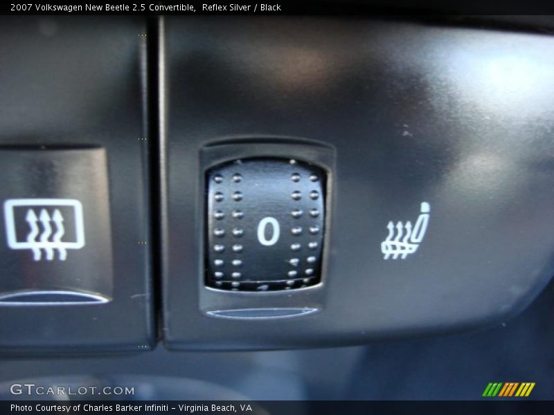Controls of 2007 New Beetle 2.5 Convertible