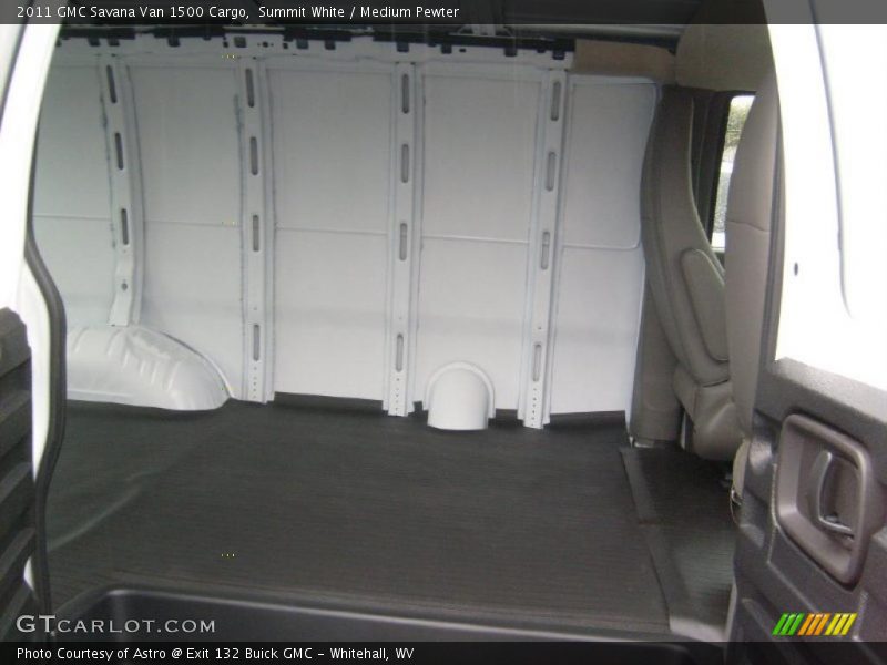 Summit White / Medium Pewter 2011 GMC Savana Van 1500 Cargo