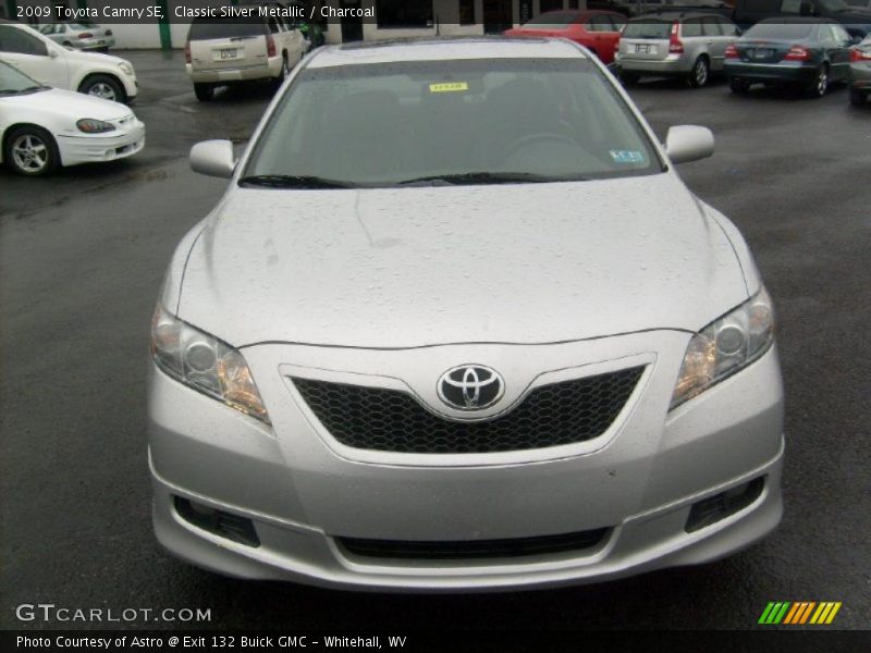 Classic Silver Metallic / Charcoal 2009 Toyota Camry SE