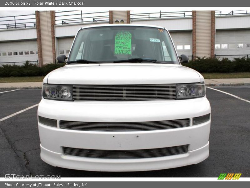  2006 xB  Polar White