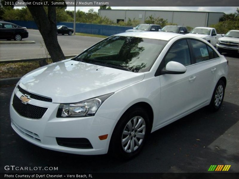 Summit White / Medium Titanium 2011 Chevrolet Cruze LT