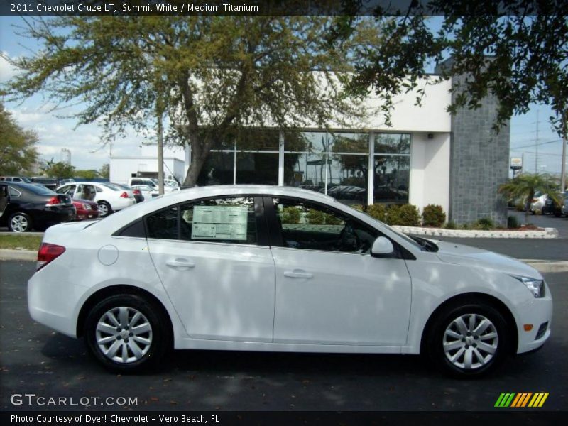 Summit White / Medium Titanium 2011 Chevrolet Cruze LT