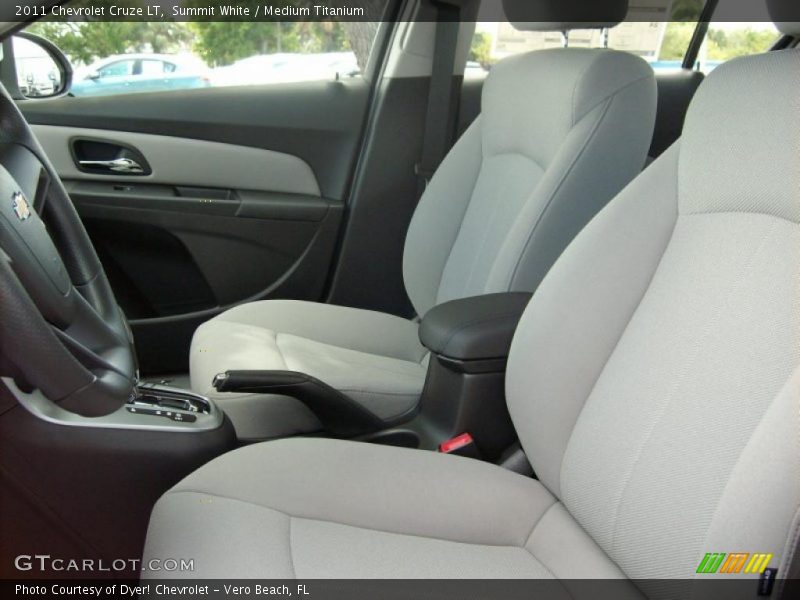 Summit White / Medium Titanium 2011 Chevrolet Cruze LT