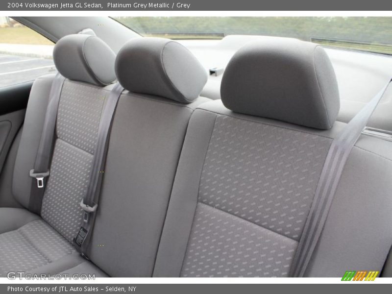 Platinum Grey Metallic / Grey 2004 Volkswagen Jetta GL Sedan