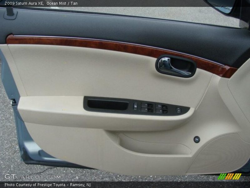 Ocean Mist / Tan 2009 Saturn Aura XE