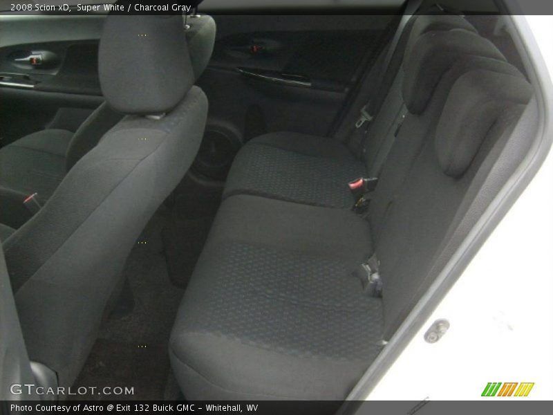 Super White / Charcoal Gray 2008 Scion xD