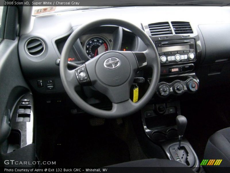 Super White / Charcoal Gray 2008 Scion xD