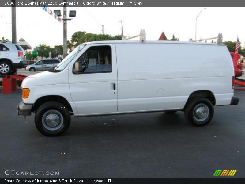  2006 E Series Van E250 Commercial Oxford White