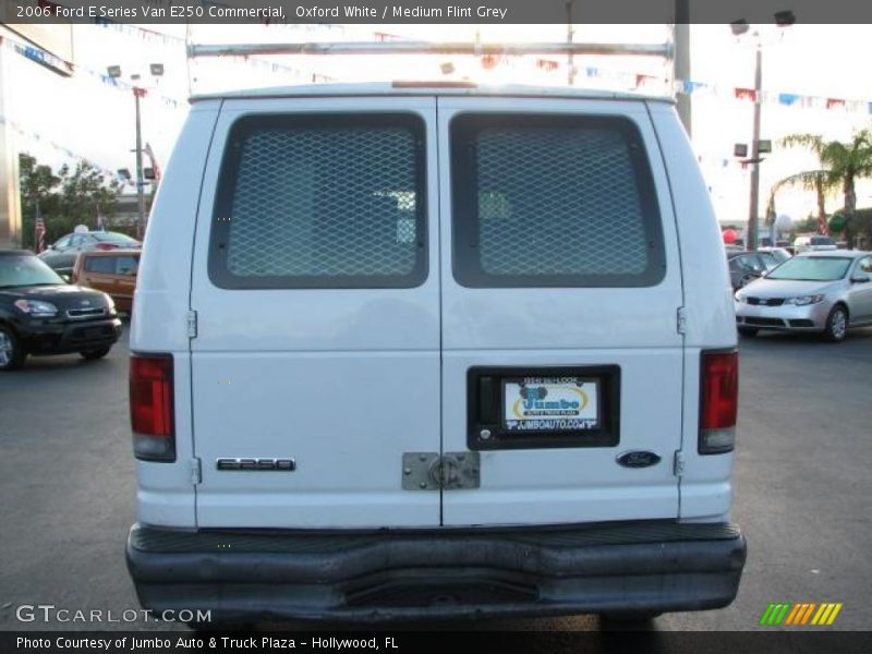 Oxford White / Medium Flint Grey 2006 Ford E Series Van E250 Commercial