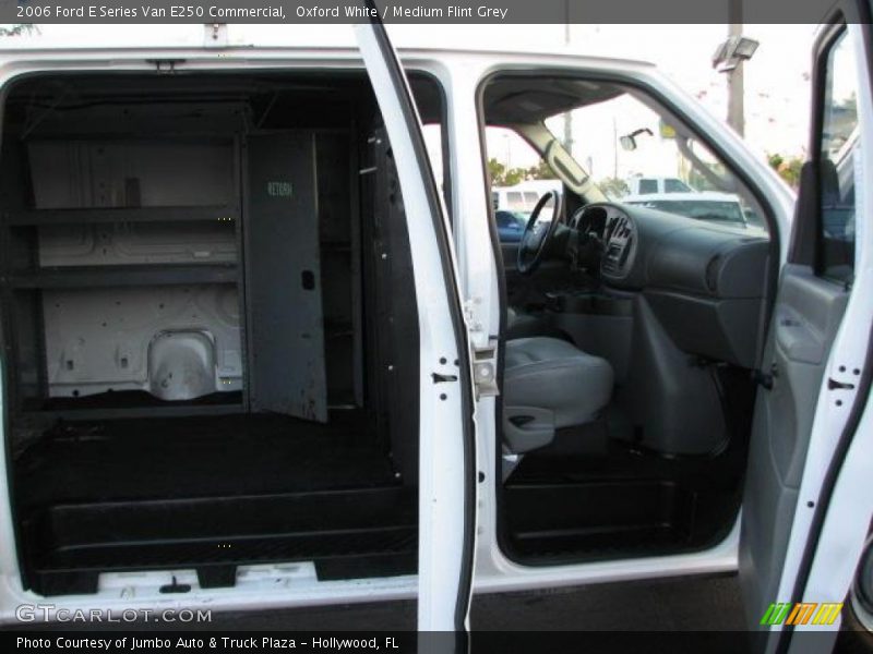 Oxford White / Medium Flint Grey 2006 Ford E Series Van E250 Commercial